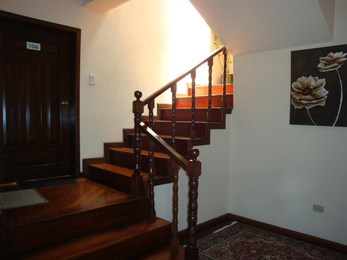 Hostal Santa Maria Gracia Кіто Екстер'єр фото